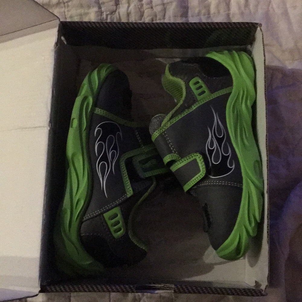 Hot wheels sneakers